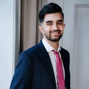 Muneeb Akhtar Vierkant